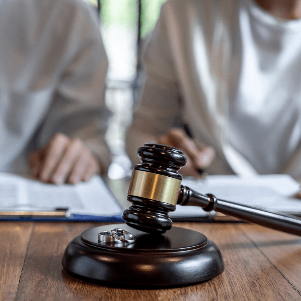 Divorce Lawyer In Amagansett